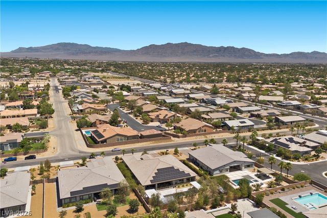 8479 Hickam Avenue, Las Vegas, NV 89129