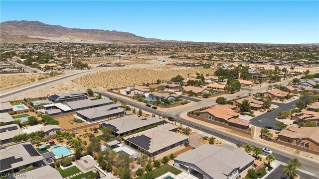 8479 Hickam Avenue, Las Vegas, NV 89129
