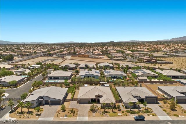 8479 Hickam Avenue, Las Vegas, NV 89129