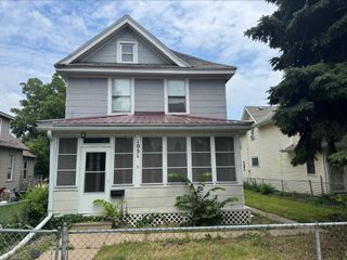 1051 Mclean Avenue, Saint Paul, MN 55106
