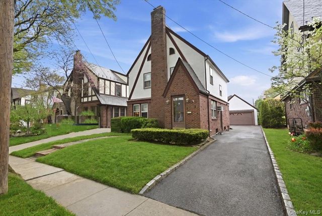 311 Carnation Avenue, Floral Park, NY 11001