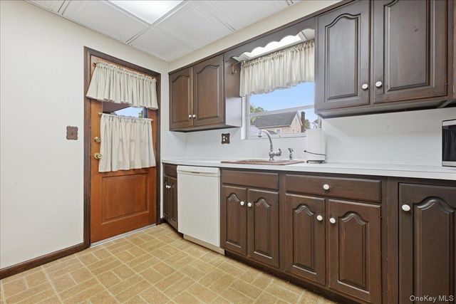 311 Carnation Avenue, Floral Park, NY 11001
