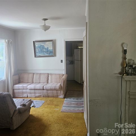 1040 Drummond Avenue, Charlotte, NC 28205
