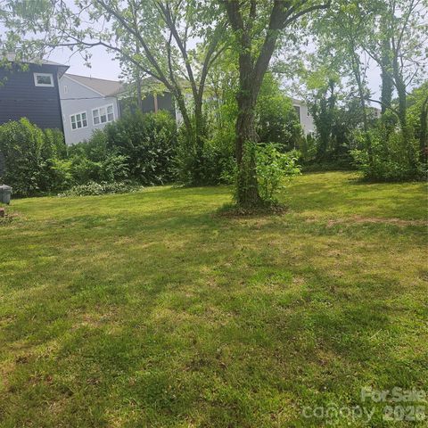 1040 Drummond Avenue, Charlotte, NC 28205