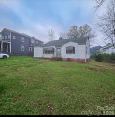1040 Drummond Avenue, Charlotte, NC 28205
