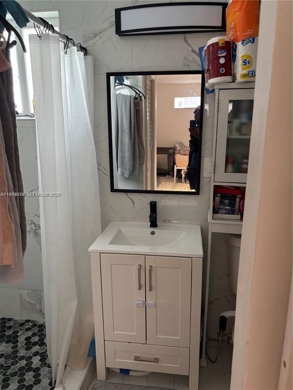 3355 NW 213th Ter 0, Miami Gardens, FL 33056