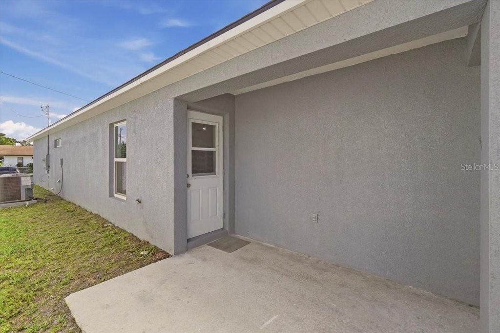 Image 23 of property listing at 1128 AVENUE K A, Haines City, FL 33844