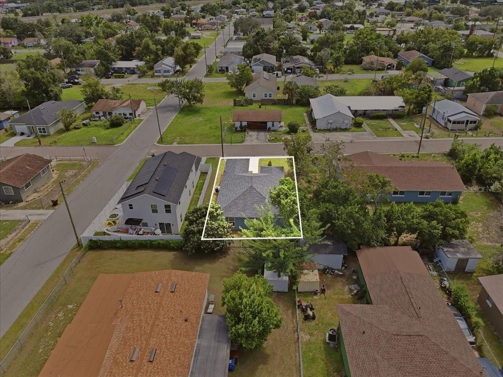Image 27 of property listing at 1128 AVENUE K A, Haines City, FL 33844