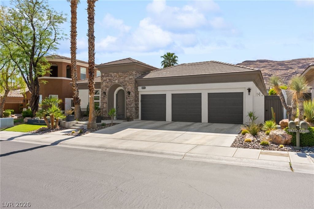 Image 4 of property listing at 2671 Turtle Head Peak Drive, Las Vegas, NV 89135