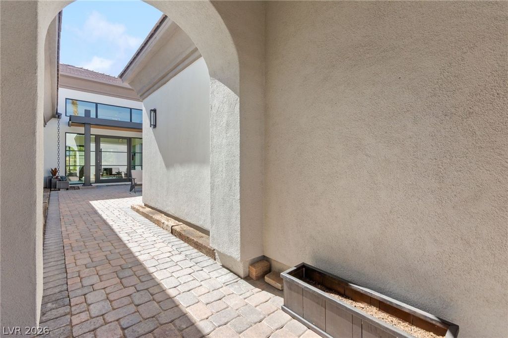 Image 7 of property listing at 2671 Turtle Head Peak Drive, Las Vegas, NV 89135