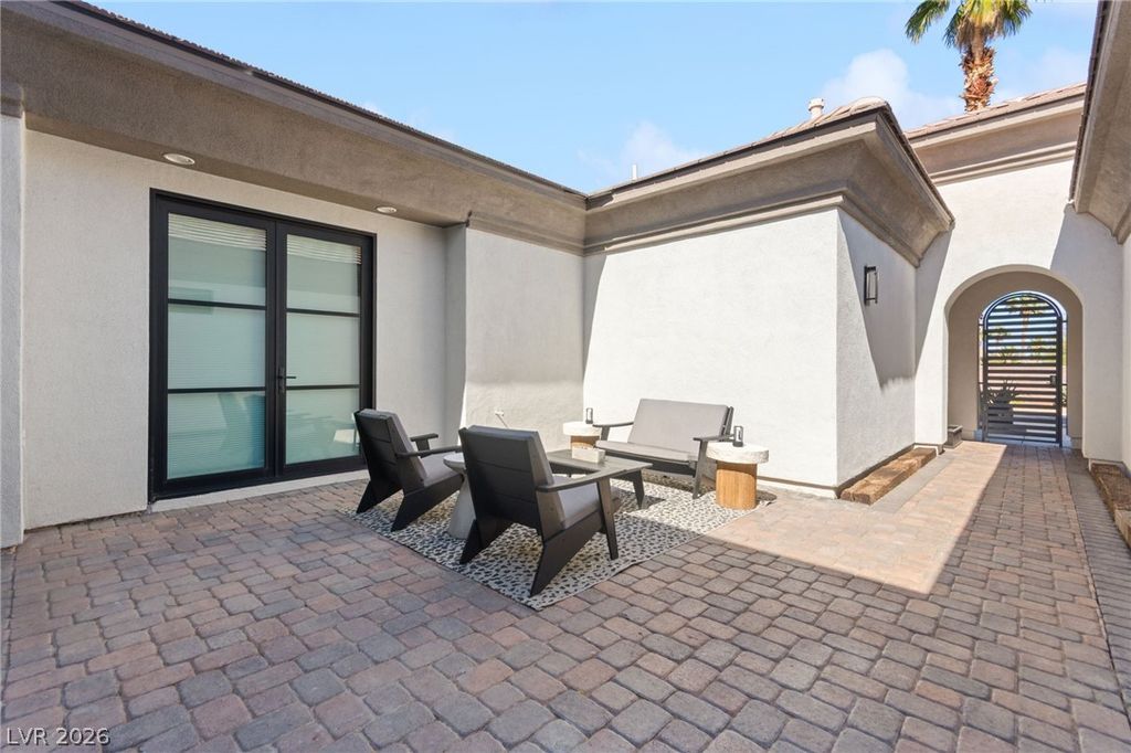 Image 9 of property listing at 2671 Turtle Head Peak Drive, Las Vegas, NV 89135