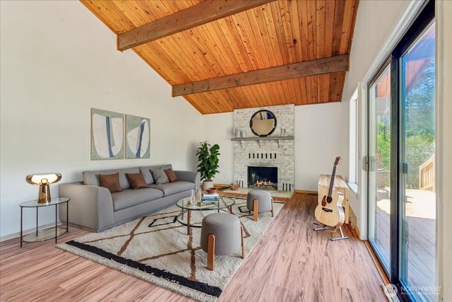 10706 Pioneer Drive, Anderson Island, WA 98303