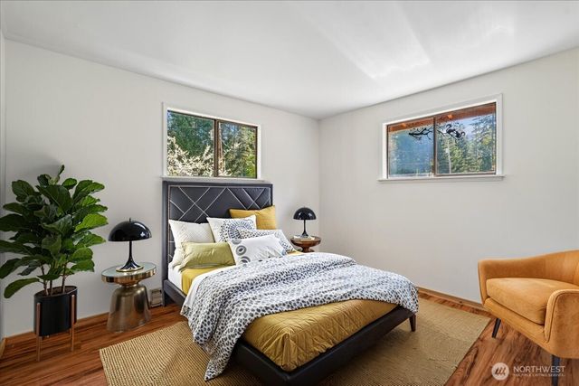 10706 Pioneer Drive, Anderson Island, WA 98303