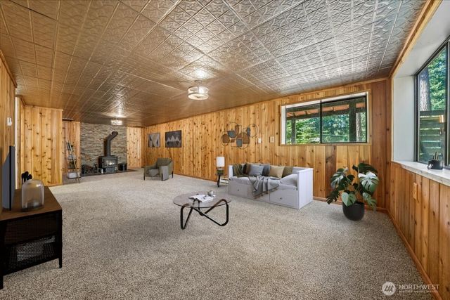 10706 Pioneer Drive, Anderson Island, WA 98303