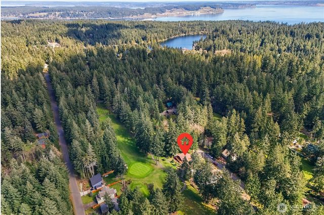 10706 Pioneer Drive, Anderson Island, WA 98303