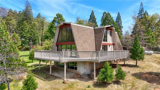 60027 Cascadel, North Fork, CA 93643