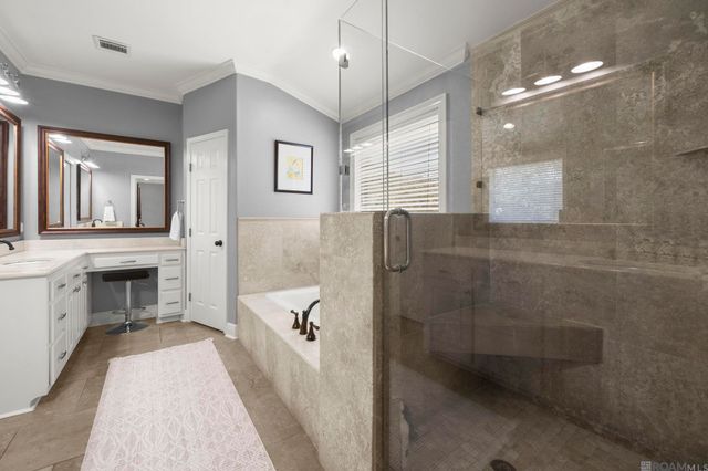 3055 Torrance Dr, Baton Rouge, LA 70809