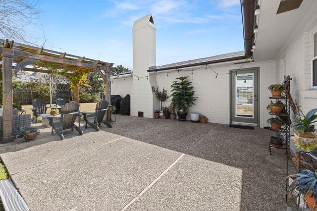 3055 Torrance Dr, Baton Rouge, LA 70809