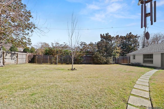 3055 Torrance Dr, Baton Rouge, LA 70809