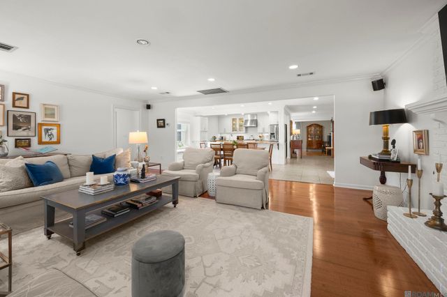 3055 Torrance Dr, Baton Rouge, LA 70809