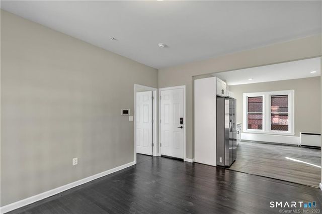 60 Russ Street 2A, Hartford, CT 06106
