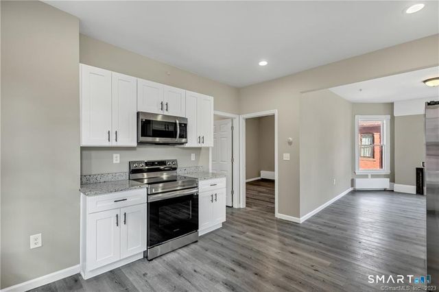 60 Russ Street 2A, Hartford, CT 06106