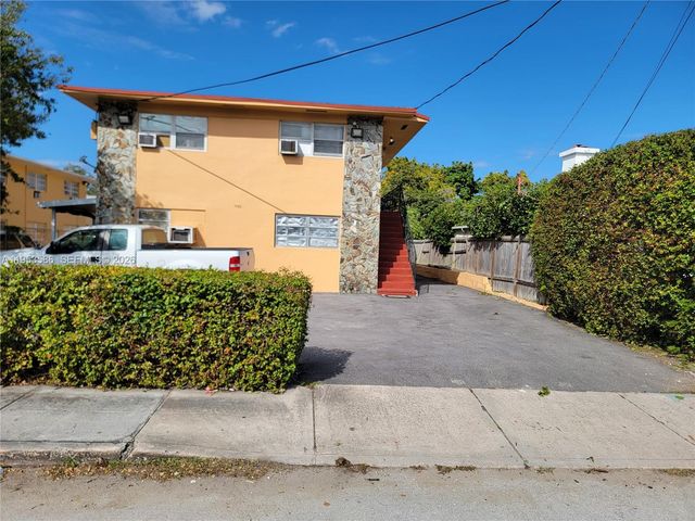 1753 SW 6th St, Miami, FL 33135
