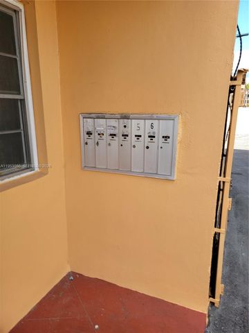 1753 SW 6th St, Miami, FL 33135