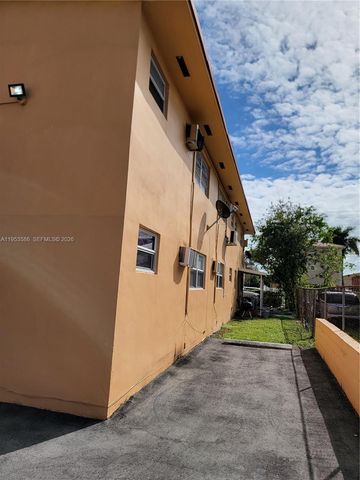 1753 SW 6th St, Miami, FL 33135