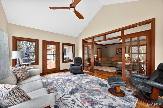 1354 Lake Hollow Drive, Defiance, MO 63341