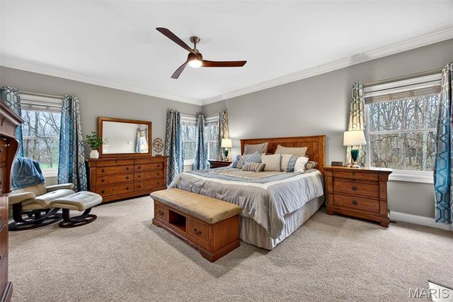 1354 Lake Hollow Drive, Defiance, MO 63341