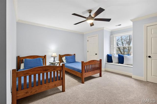 1354 Lake Hollow Drive, Defiance, MO 63341