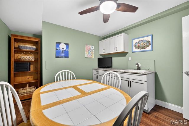 1354 Lake Hollow Drive, Defiance, MO 63341