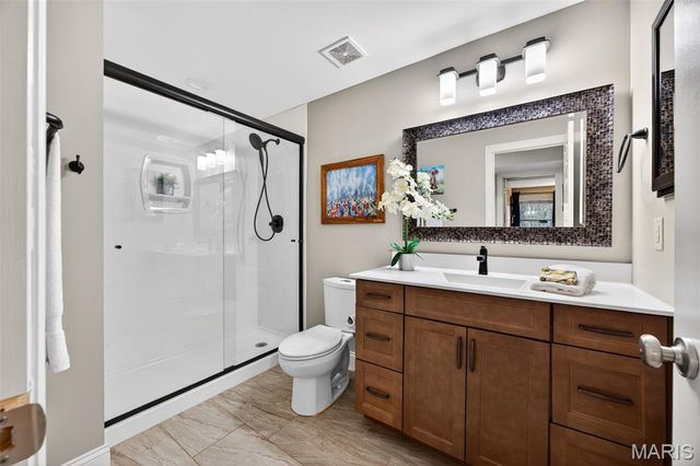 1354 Lake Hollow Drive, Defiance, MO 63341