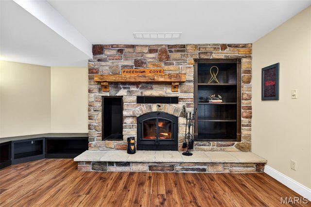 1354 Lake Hollow Drive, Defiance, MO 63341