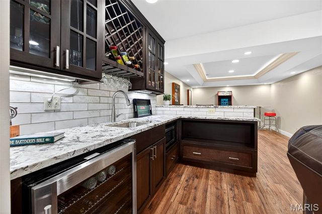 1354 Lake Hollow Drive, Defiance, MO 63341