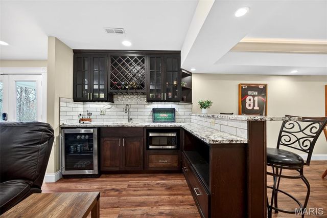 1354 Lake Hollow Drive, Defiance, MO 63341