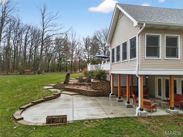 1354 Lake Hollow Drive, Defiance, MO 63341