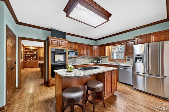 1354 Lake Hollow Drive, Defiance, MO 63341