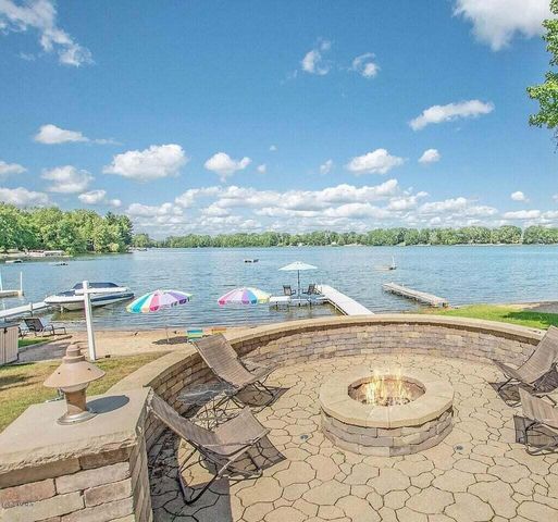 13692 W Mcbride Road, Coral, MI 49322