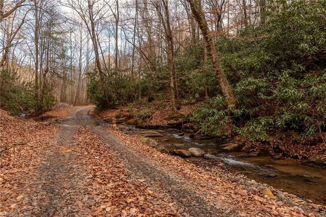 817 Hidden Hollow Lane, Moravian Falls, NC 28654