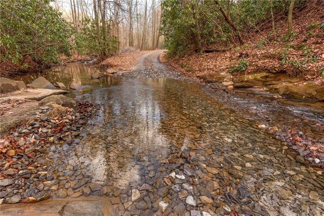 817 Hidden Hollow Lane, Moravian Falls, NC 28654