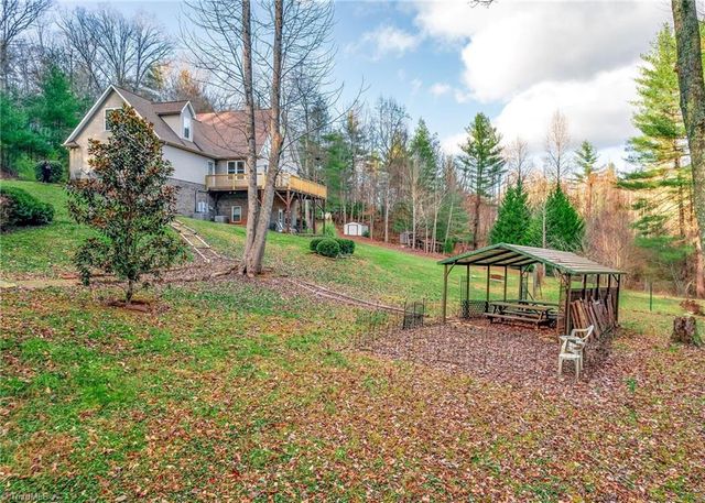 817 Hidden Hollow Lane, Moravian Falls, NC 28654