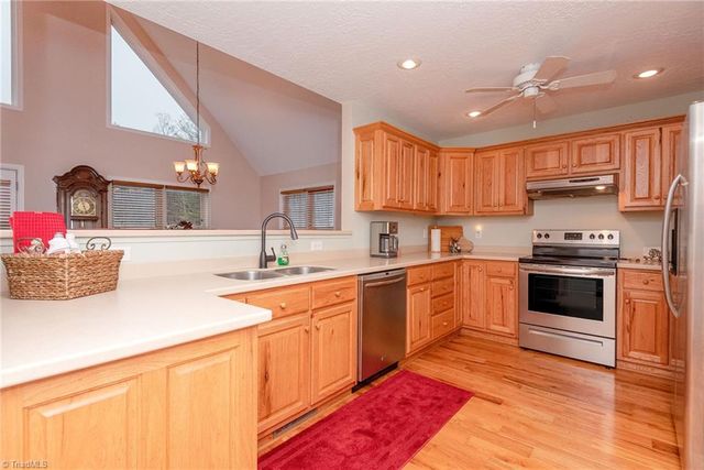 817 Hidden Hollow Lane, Moravian Falls, NC 28654