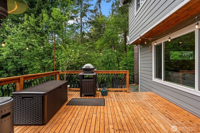 9328 74th Avenue NW, Gig Harbor, WA 98332