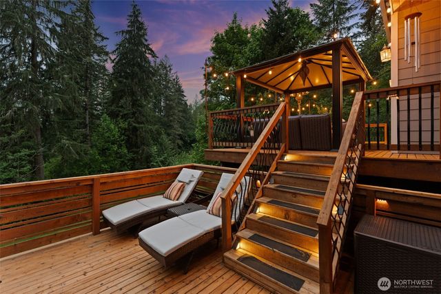 9328 74th Avenue NW, Gig Harbor, WA 98332