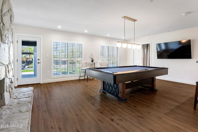 8001 E VOLTAIRE Avenue, Scottsdale, AZ 85260