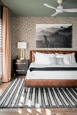 8001 E VOLTAIRE Avenue, Scottsdale, AZ 85260