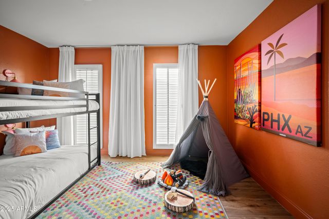 8001 E VOLTAIRE Avenue, Scottsdale, AZ 85260