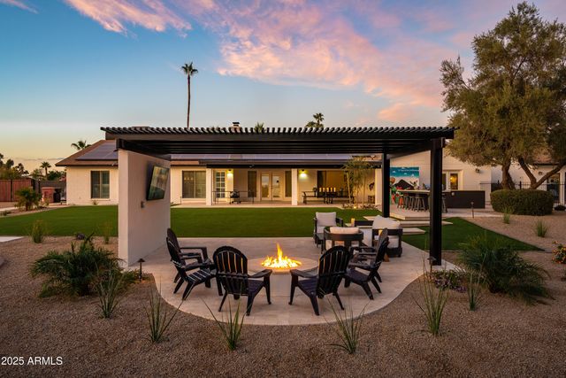 8001 E VOLTAIRE Avenue, Scottsdale, AZ 85260